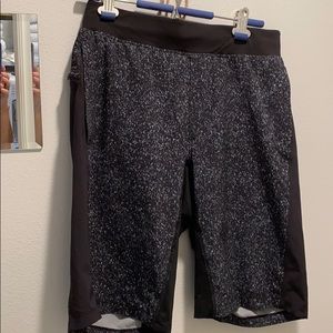 Men’s Lululemon 9 inch T.H.E. linerless short M